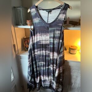 Vera wang sleeveless dress